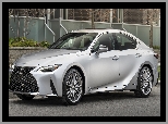 2021, Srebrny, Lexus IS